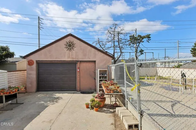 $549,000 | 139 Stanford Avenue, Oxnard, CA 93036