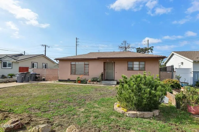 $549,000 | 139 Stanford Avenue, Oxnard, CA 93036