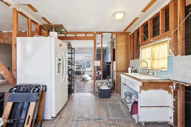 $549,000 | 139 Stanford Avenue, Oxnard, CA 93036