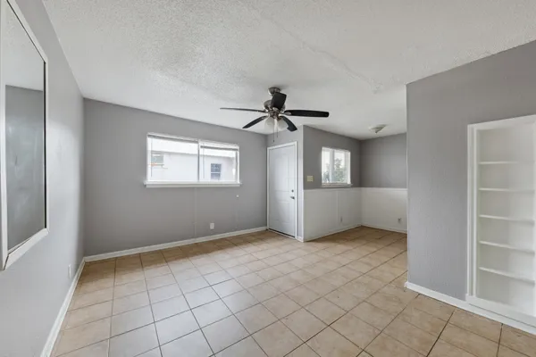 $845 | 3906 Video Street, Unit F, Dickinson, TX 77539