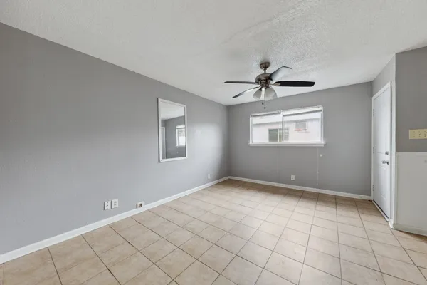 $845 | 3906 Video Street, Unit F, Dickinson, TX 77539