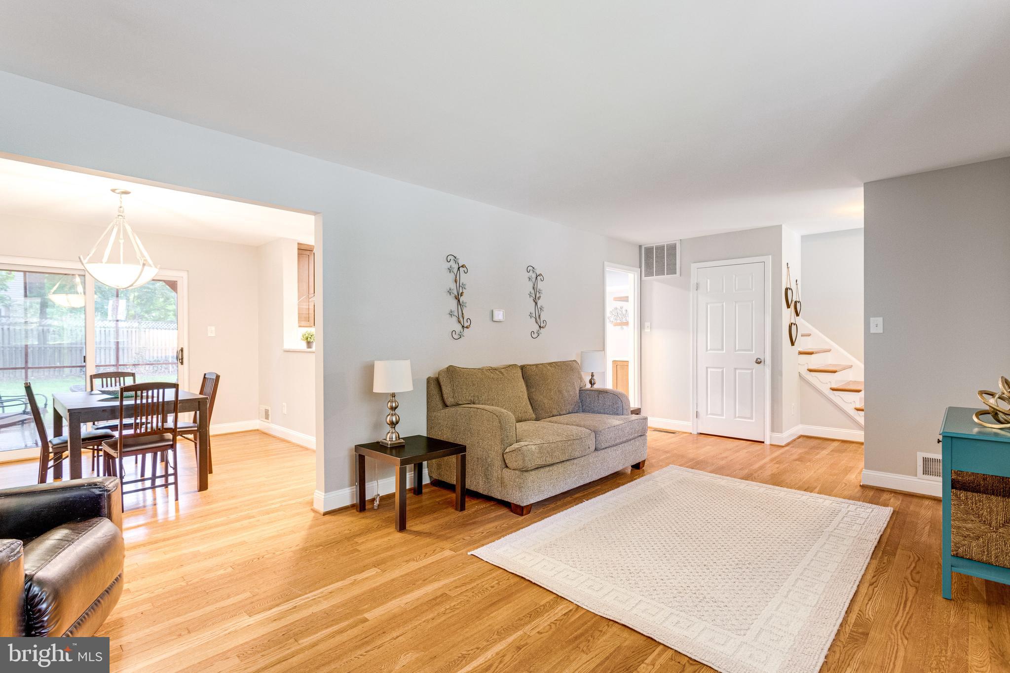 8432 Thames Street Springfield, VA 22151 - Photo 5 of 47