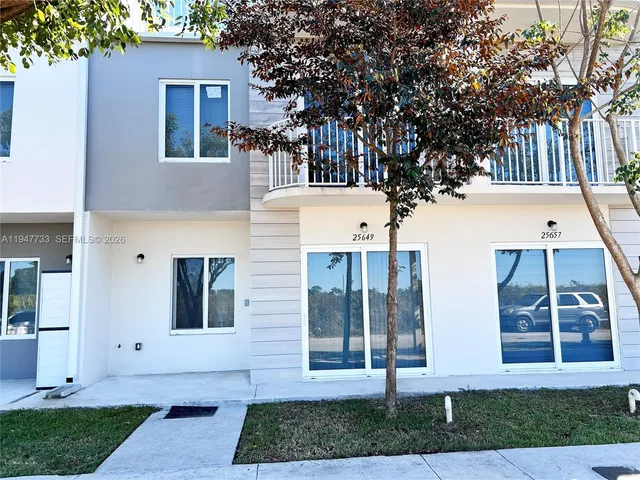 $2,595 | 25649 Southwest 144th Avenue, Homestead, FL 33032
