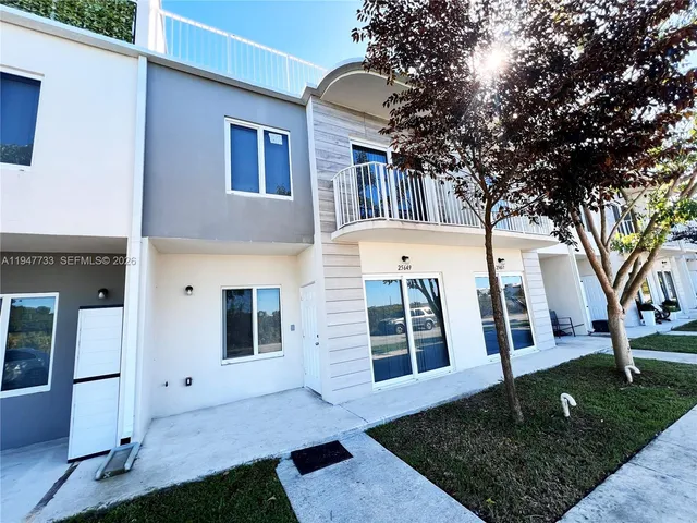 $2,595 | 25649 Southwest 144th Avenue, Homestead, FL 33032
