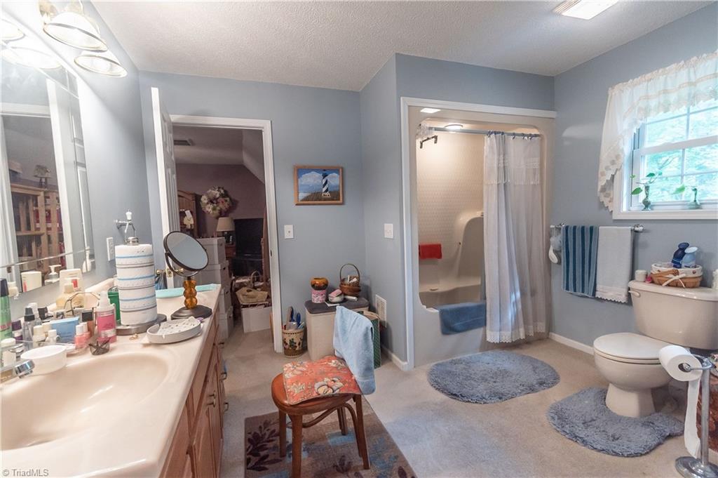 1189 Lane Farm Road Pinnacle, NC 27043 - Photo 16 of 30