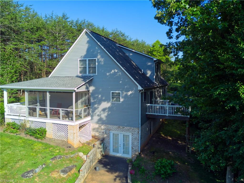 1189 Lane Farm Road Pinnacle, NC 27043 - Photo 25 of 30