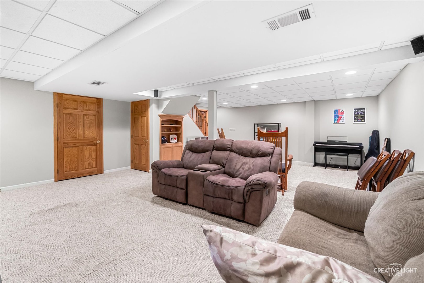 27W343 Churchill Road Winfield, IL 60190 - Photo 19 of 40 a living room with furniture and a couch