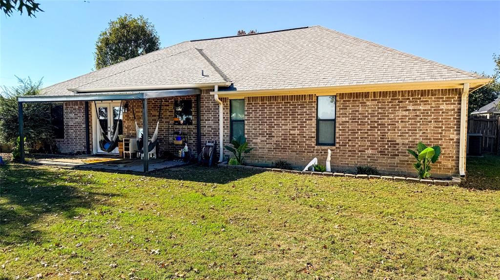 1675 Meadowview Street Athens, TX 75752 - Photo 31 of 40 a view of a house with basketball court