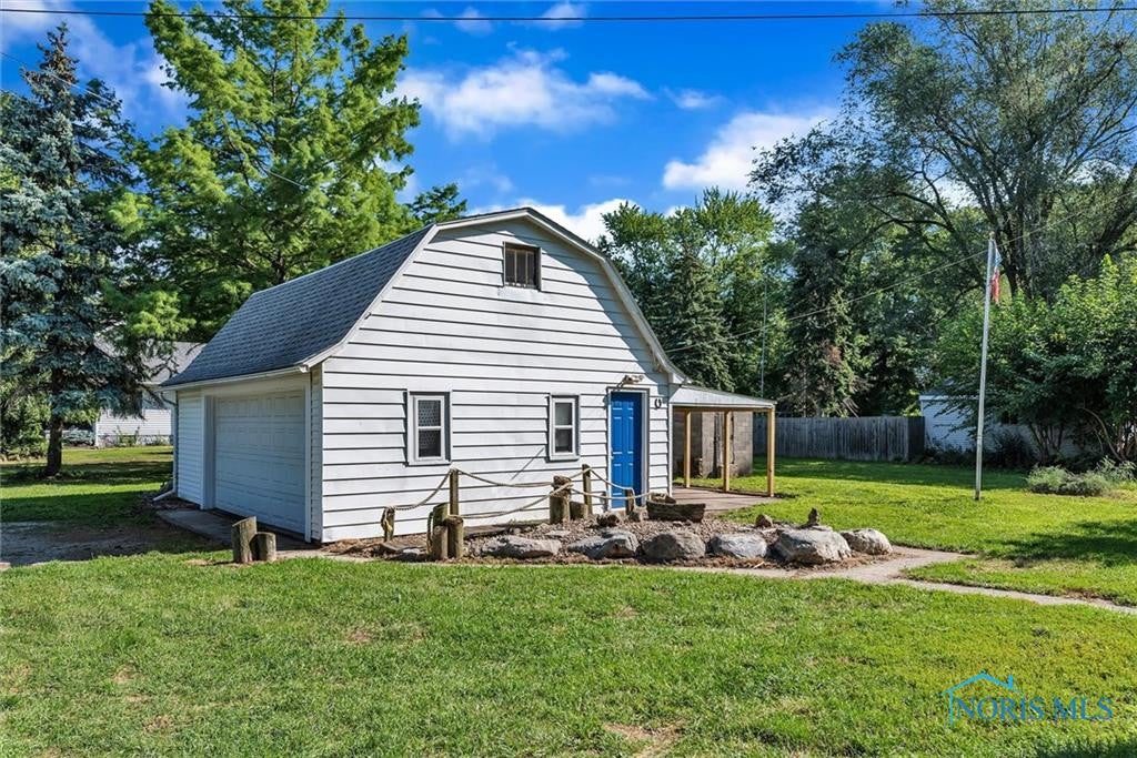2401 Pickle Road Oregon, OH 43616 - Photo 33 of 43 Gallery Image 33