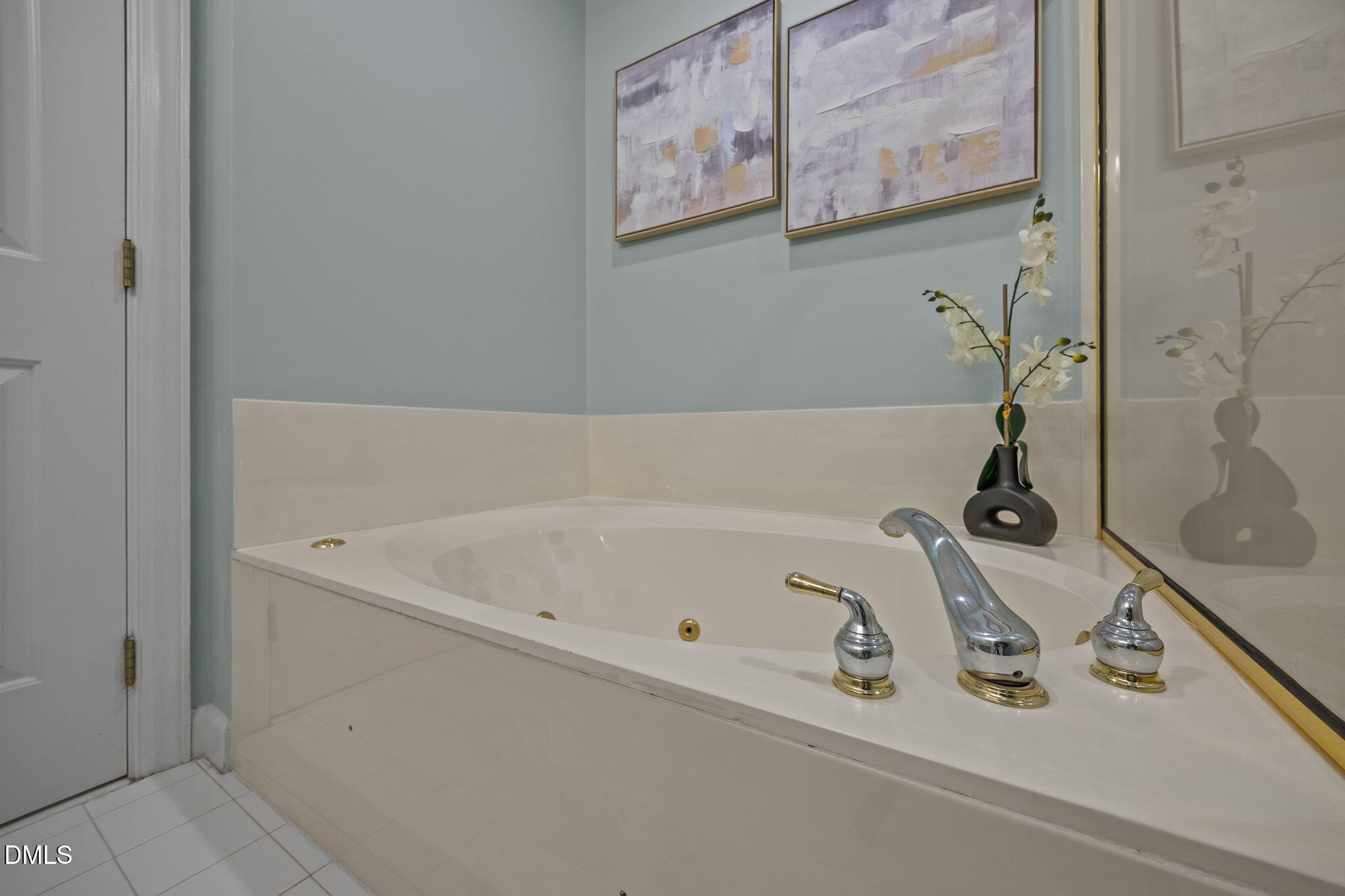 3409 Sir Colleton Court Raleigh, NC 27612 - Photo 16 of 25 50-web-or-mls-IMG_8821