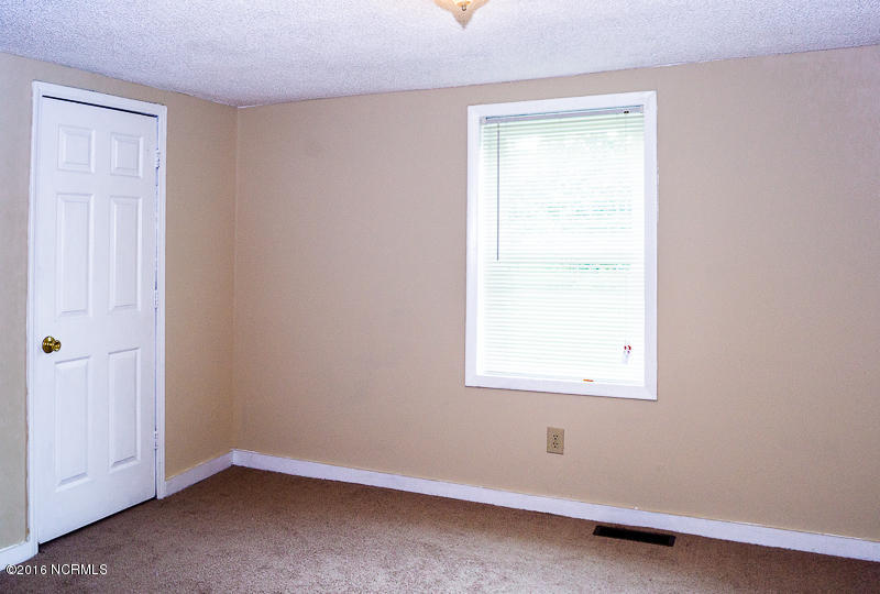 1636 Anderson Road Greenville, NC 27834 - Photo 16 of 33 BEDROOM