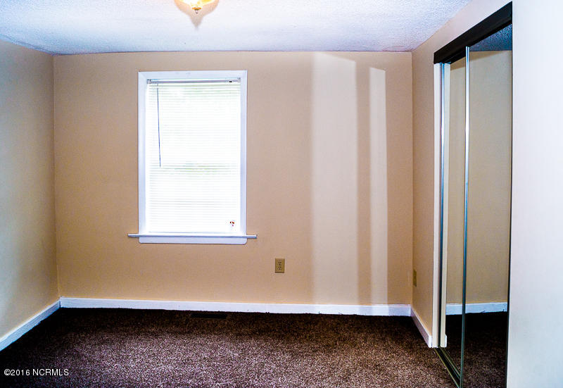 1636 Anderson Road Greenville, NC 27834 - Photo 17 of 33 BEDROOM