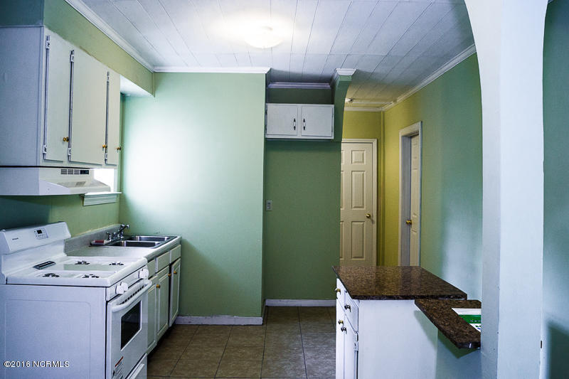 1636 Anderson Road Greenville, NC 27834 - Photo 26 of 33 SECOND KITCHEN