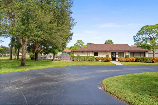 $2,550 | 6560 Chasewood Drive, Unit D, Jupiter, FL 33458