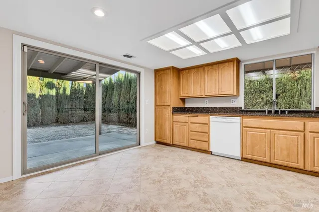 $520,000 | 197 Marna Drive, Vacaville, CA 95687