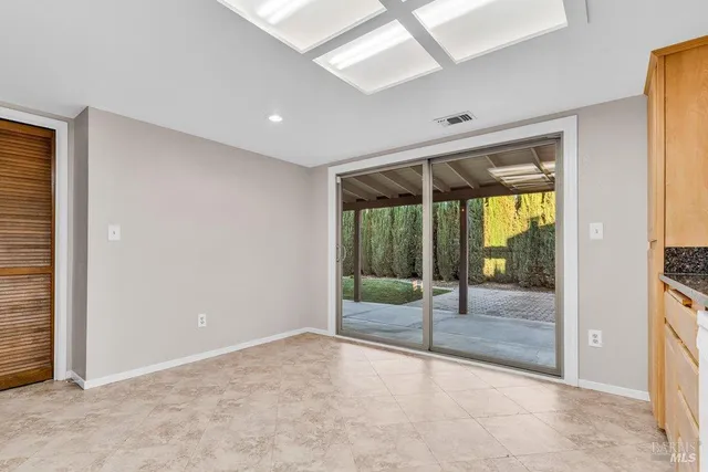 $520,000 | 197 Marna Drive, Vacaville, CA 95687