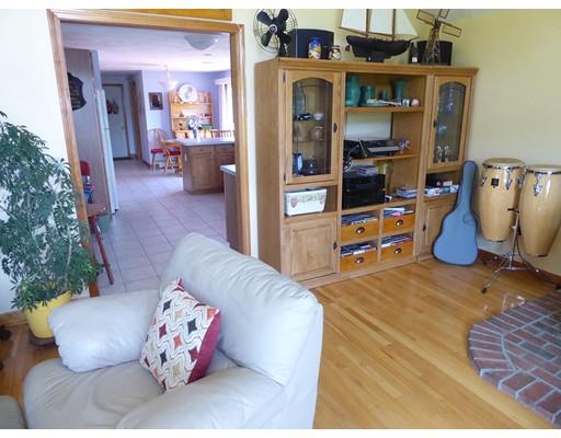 129 Rivulet Street Uxbridge, MA 01569 - Photo 11 of 30 Gallery Image 11