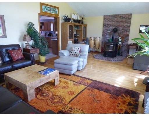 129 Rivulet Street Uxbridge, MA 01569 - Photo 12 of 30 Gallery Image 12