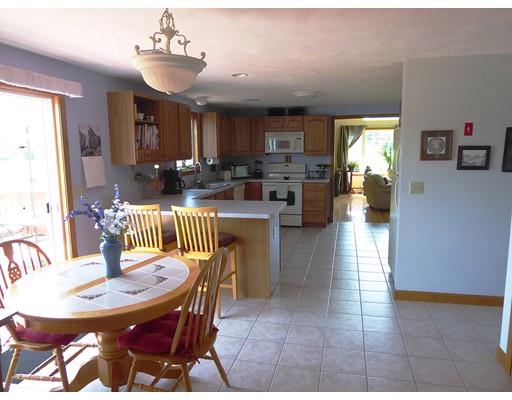 129 Rivulet Street Uxbridge, MA 01569 - Photo 4 of 30 Gallery Image 4