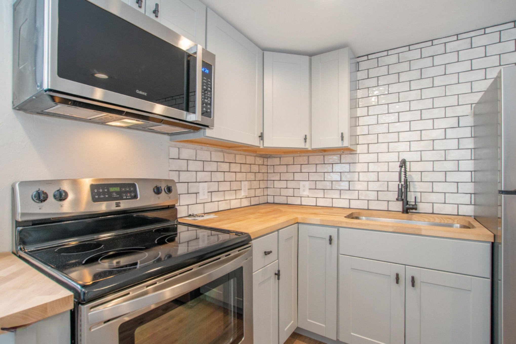 453 North Buys Road Muskegon, MI 49445 - Photo 7 of 22 DSC06517