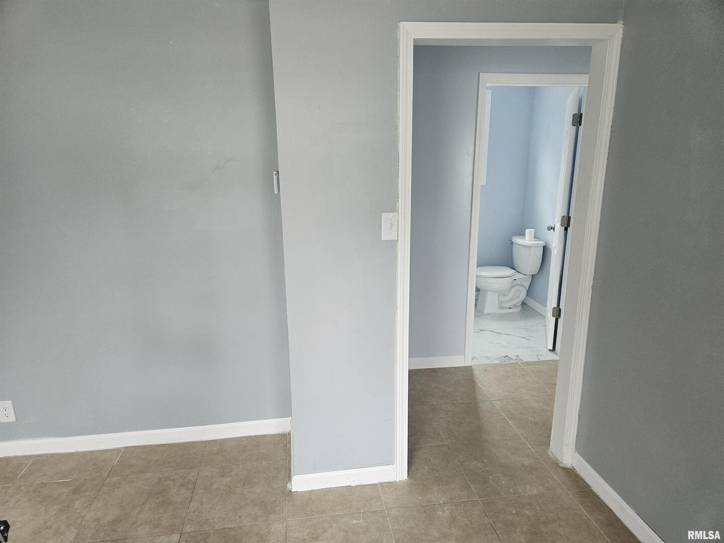 101 East Webster Street Benton, IL 62812 - Photo 27 of 29