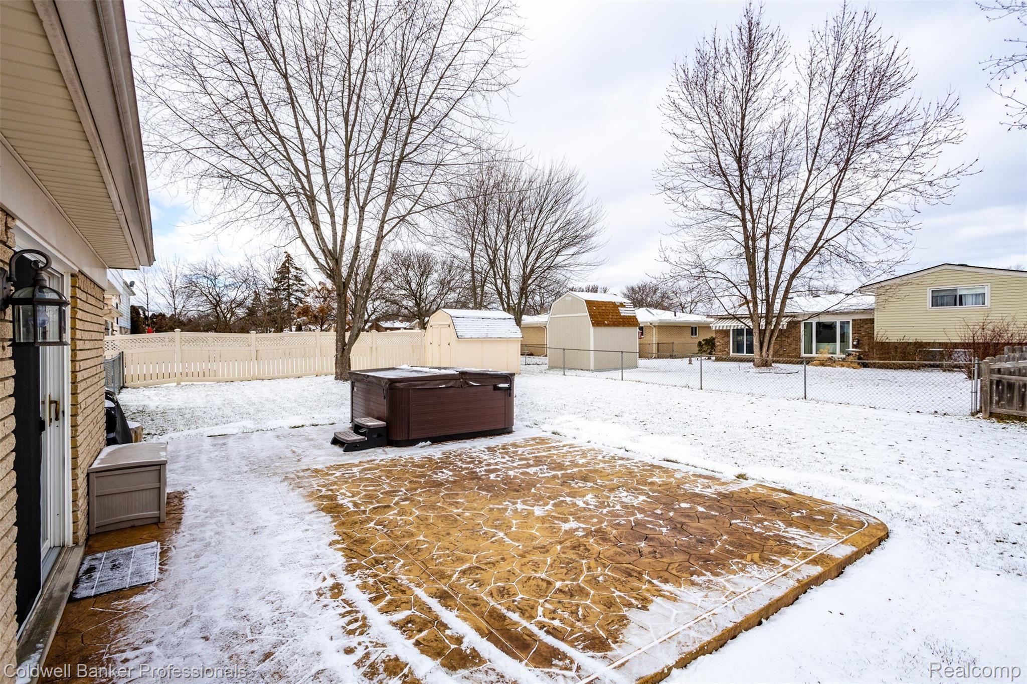 5820 Wedgewood Road Canton, MI 48187 - Photo 41 of 44 Right out your back door