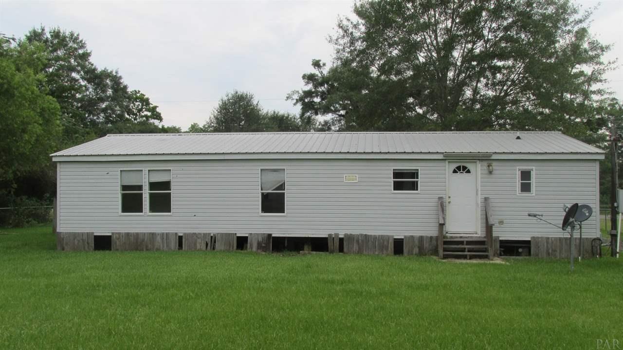 240 Madrid Road Cantonment, FL 32533 - Photo 4 of 23