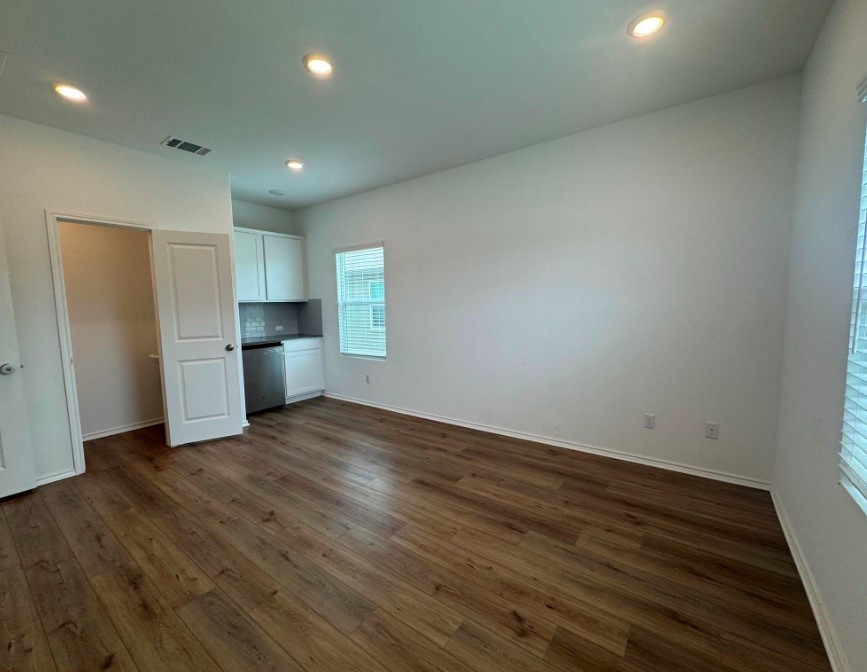 208 Otter Road Kyle, TX 78640 - Photo 2 of 26