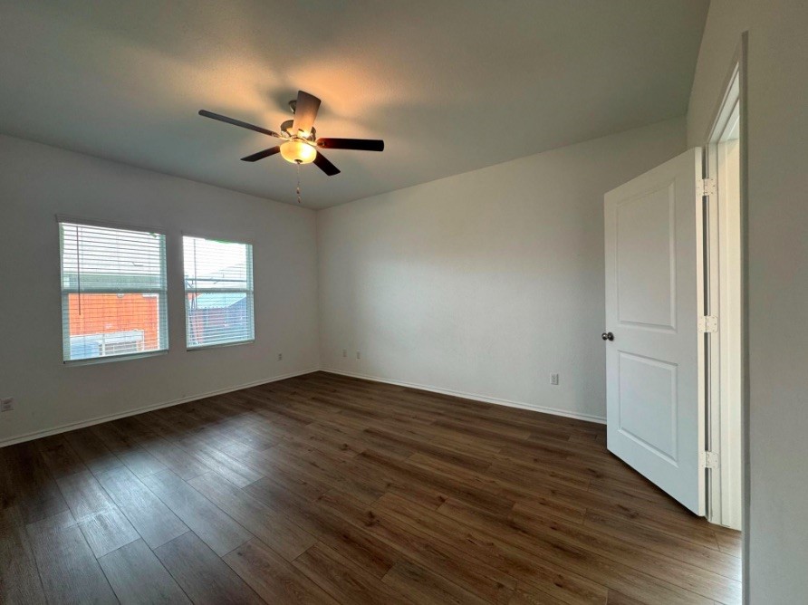 208 Otter Road Kyle, TX 78640 - Photo 10 of 26