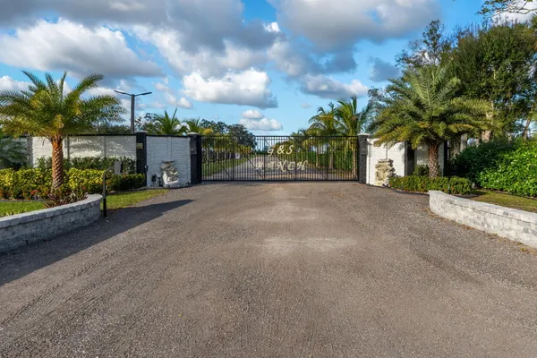 $3,500,000 | 16200 Orange Avenue, Fort Pierce, FL 34945