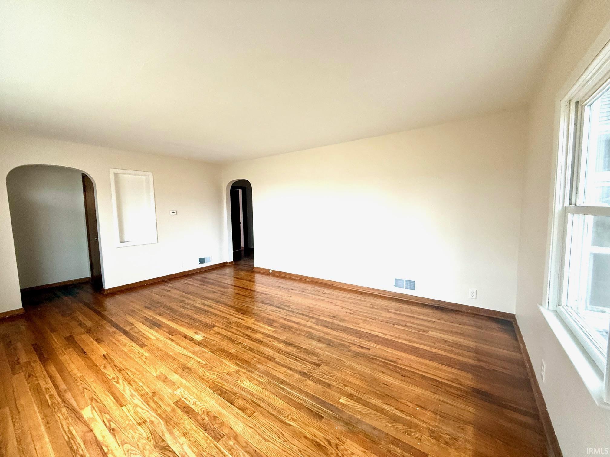 52369 Primrose Road South Bend, IN 46628 - Photo 16 of 24 Gallery Image 16