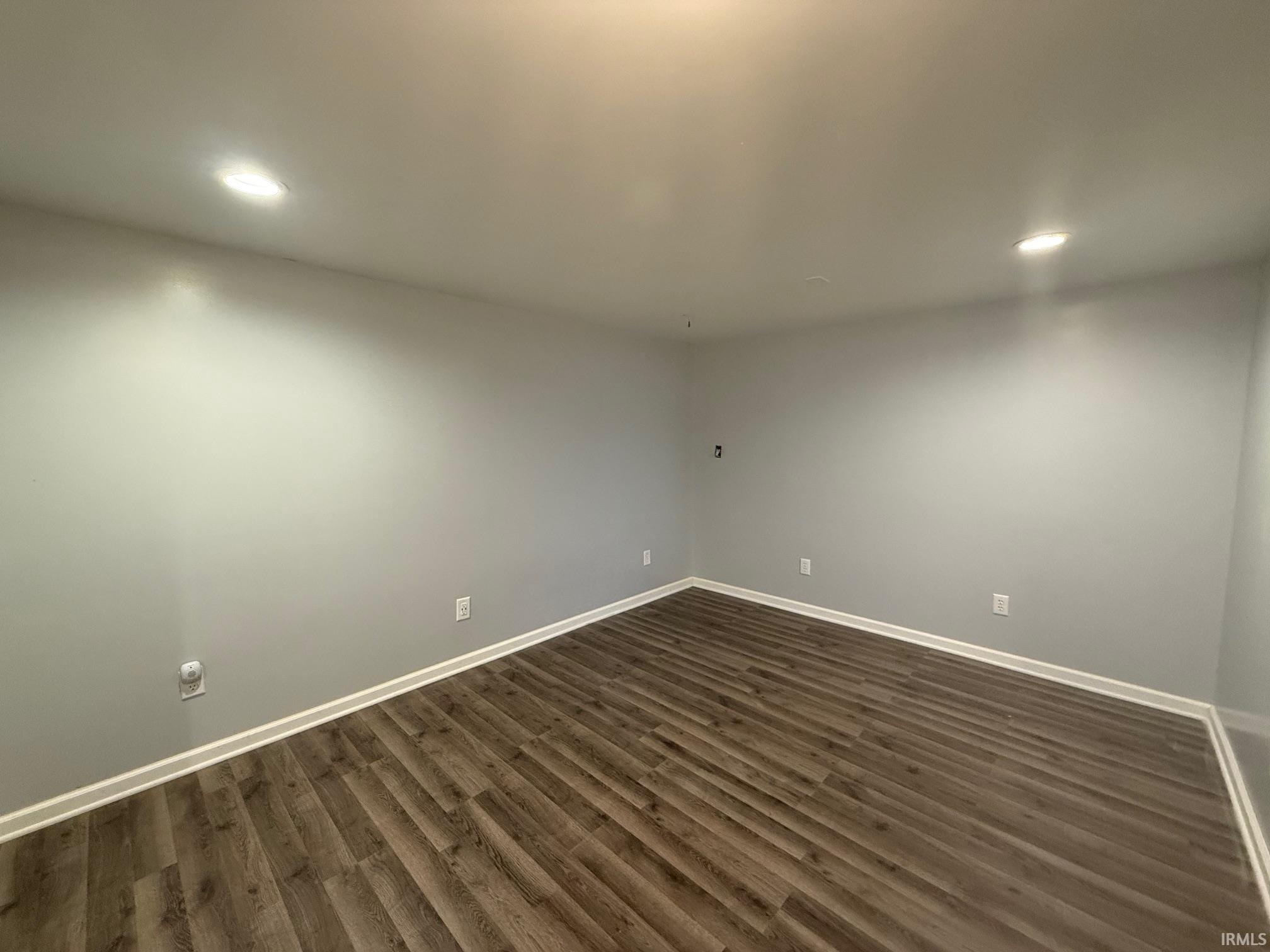 52369 Primrose Road South Bend, IN 46628 - Photo 21 of 24 Gallery Image 21