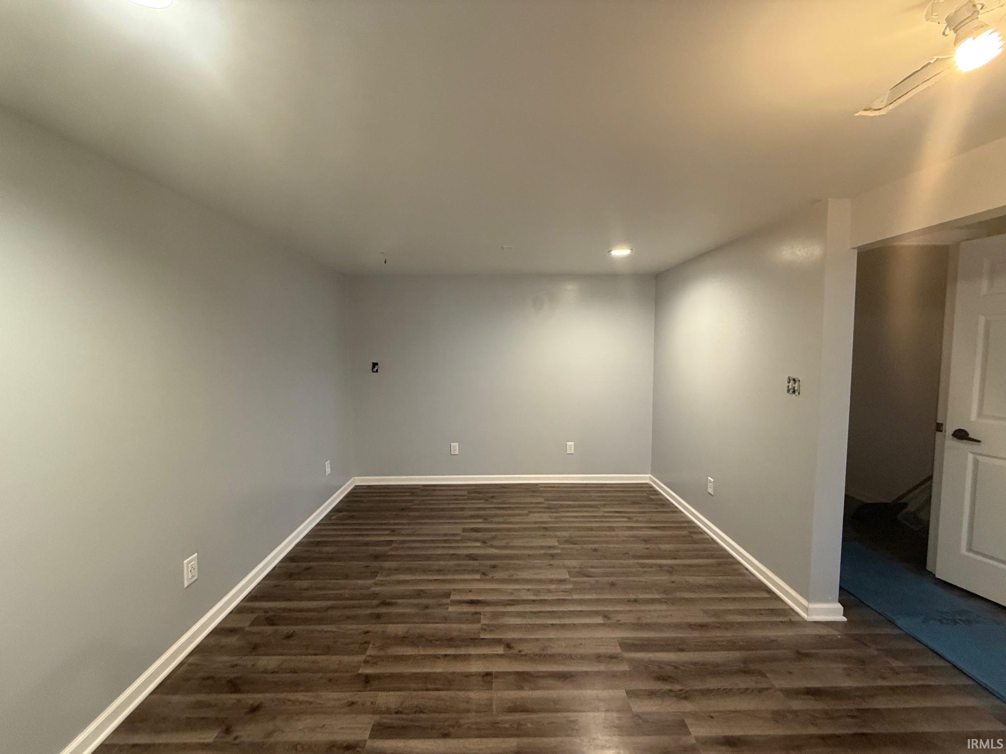 52369 Primrose Road South Bend, IN 46628 - Photo 22 of 24 Gallery Image 22
