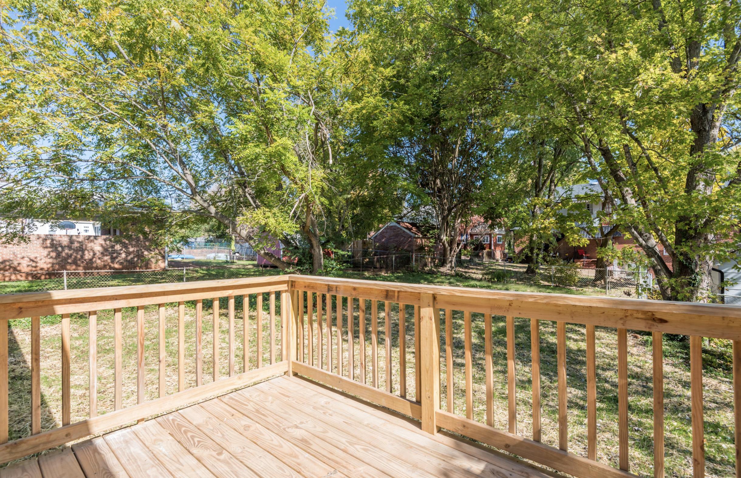 5320 Rondo Road Northeast Knoxville, TN 37918 - Photo 12 of 15 Back Porch