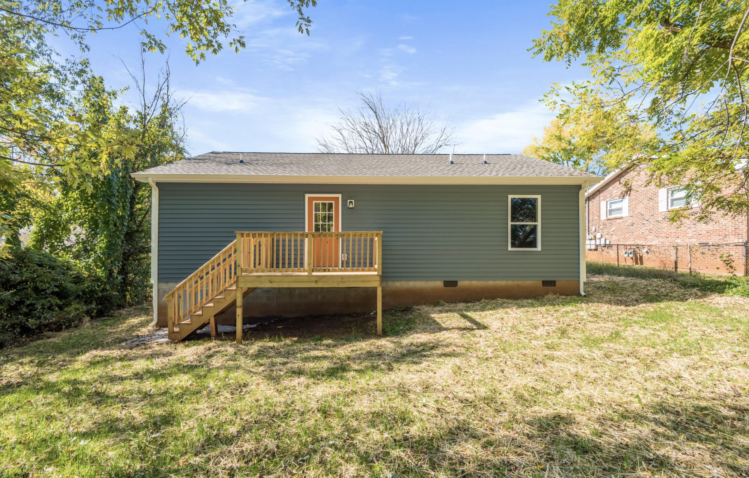 5320 Rondo Road Northeast Knoxville, TN 37918 - Photo 14 of 15 Rear Elevation