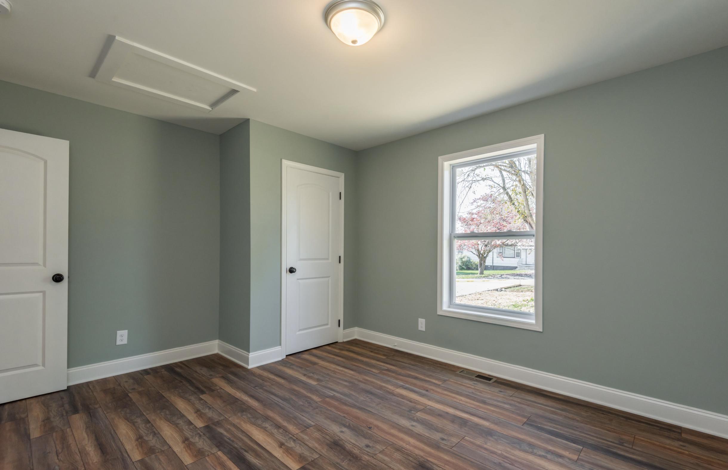 5320 Rondo Road Northeast Knoxville, TN 37918 - Photo 7 of 15 Bedroom Three