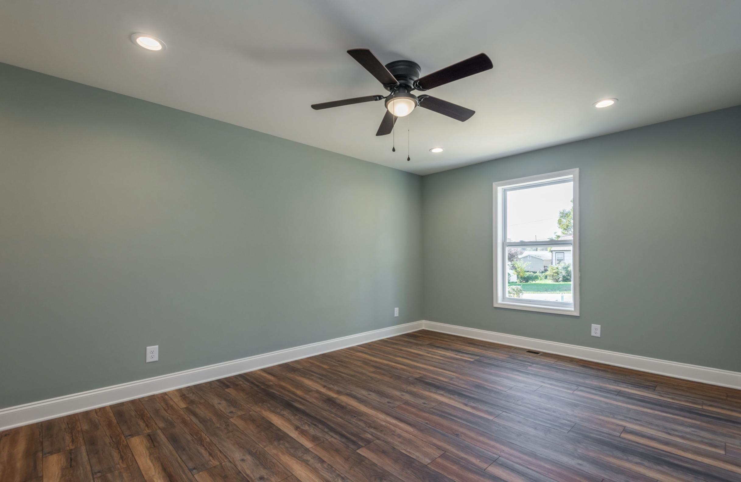 5320 Rondo Road Northeast Knoxville, TN 37918 - Photo 9 of 15 Master 1