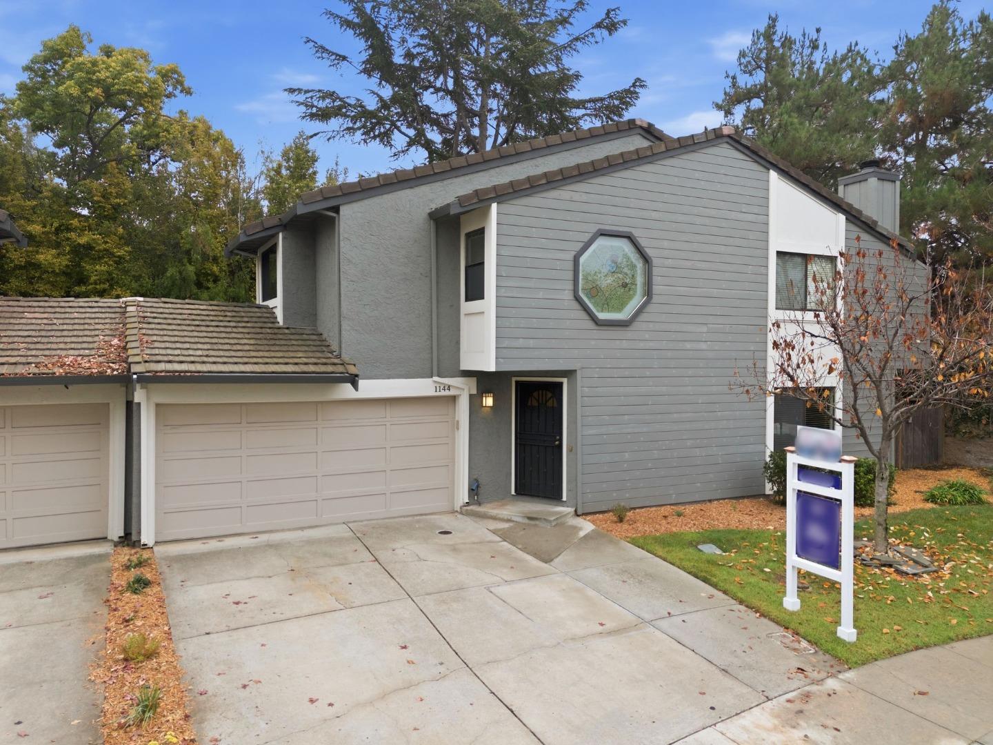 1144 Cherryview Lane San Jose, CA 95118 - Photo 64 of 77 a front view of a house with garden