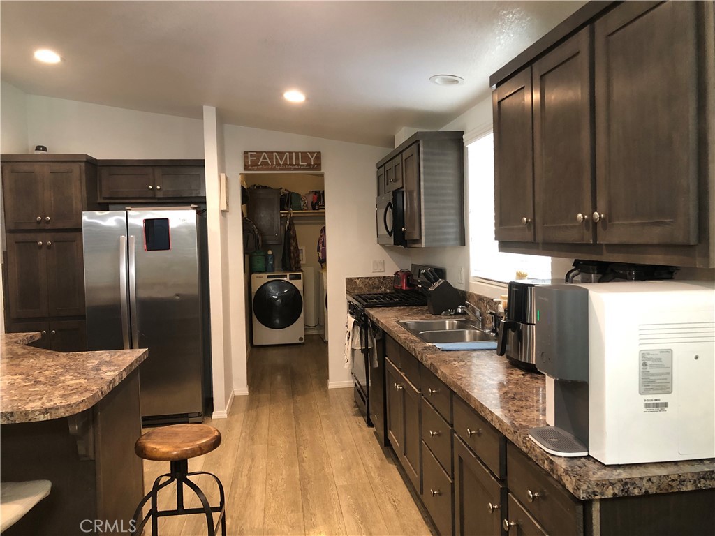 4901 Green River Road, Unit 292 Corona, CA 92878 - Photo 13 of 51