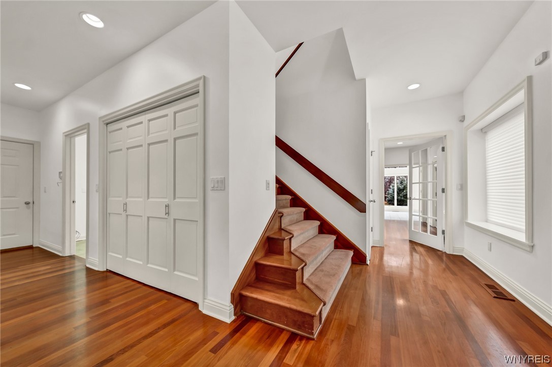 5061 Donnington Road Clarence, NY 14031 - Photo 14 of 42