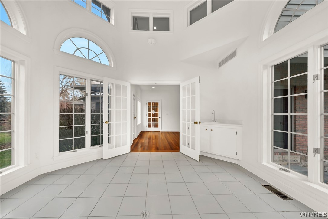 5061 Donnington Road Clarence, NY 14031 - Photo 17 of 42