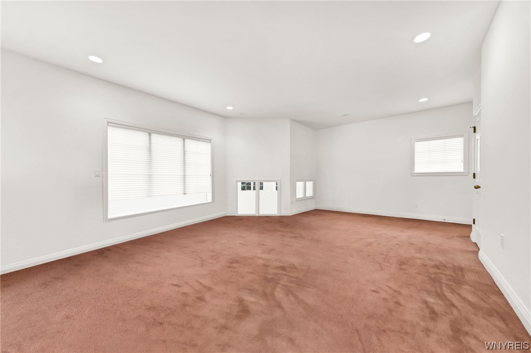 5061 Donnington Road Clarence, NY 14031 - Photo 25 of 42