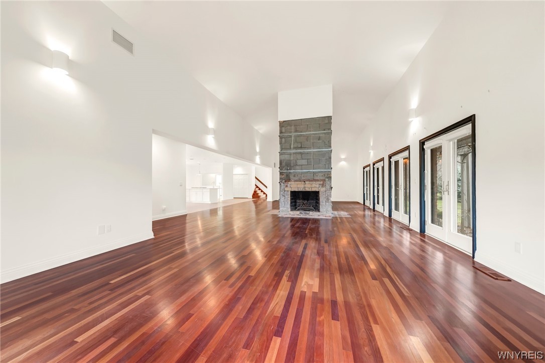 5061 Donnington Road Clarence, NY 14031 - Photo 8 of 42