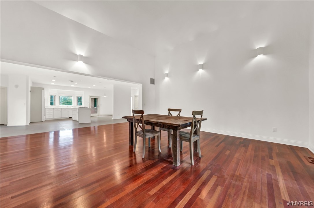 5061 Donnington Road Clarence, NY 14031 - Photo 10 of 42