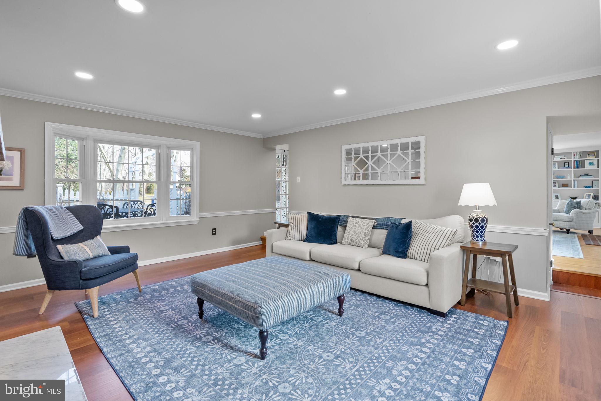 232 Fisher Road Jenkintown, PA 19046 - Photo 13 of 46 Living Room