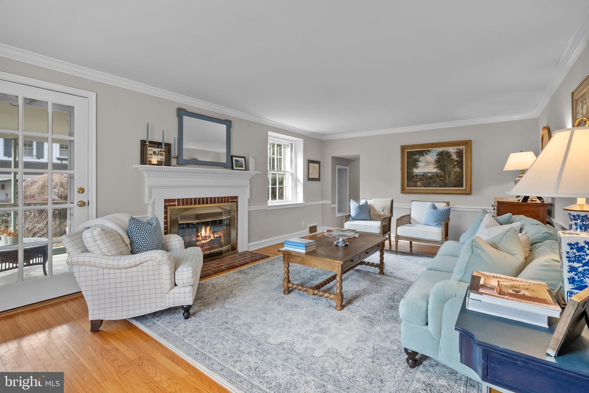 232 Fisher Road Jenkintown, PA 19046 - Photo 16 of 46 Living Room