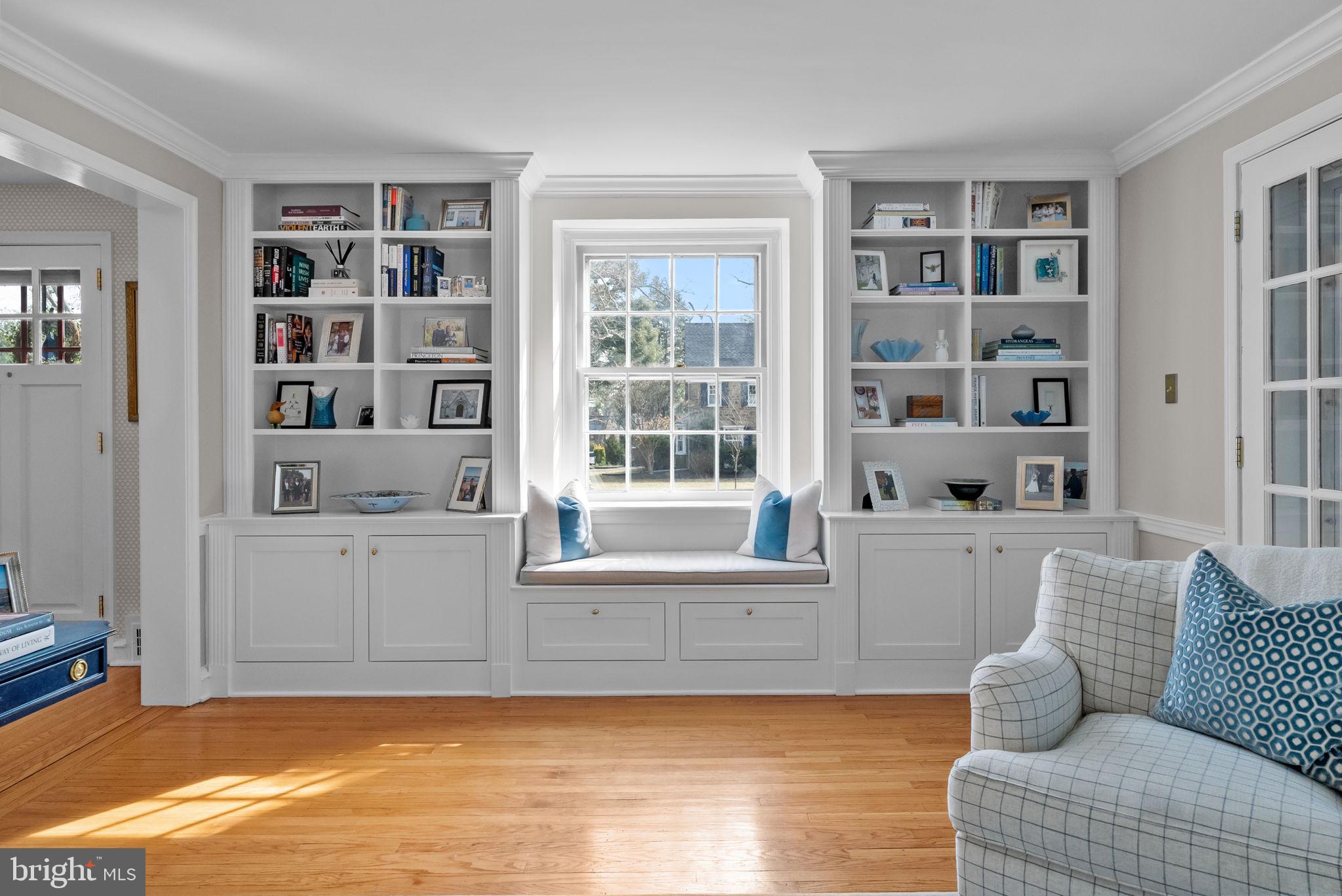 232 Fisher Road Jenkintown, PA 19046 - Photo 17 of 46 Bookcases