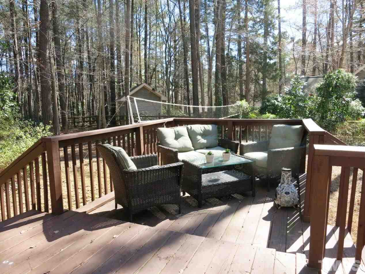 6408 Wynbrook Way Raleigh, NC 27612 - Photo 22 of 25 a view of couches in the balcony