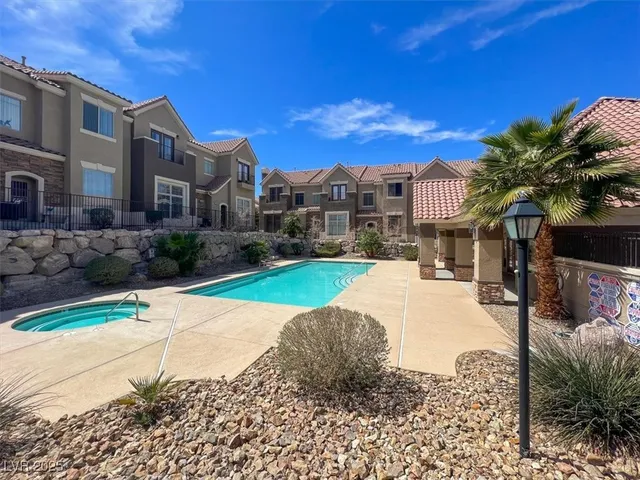 $1,875 | 2755 Fountain Ridge Lane, Henderson, NV 89074