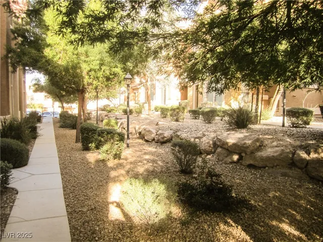 $1,875 | 2755 Fountain Ridge Lane, Henderson, NV 89074